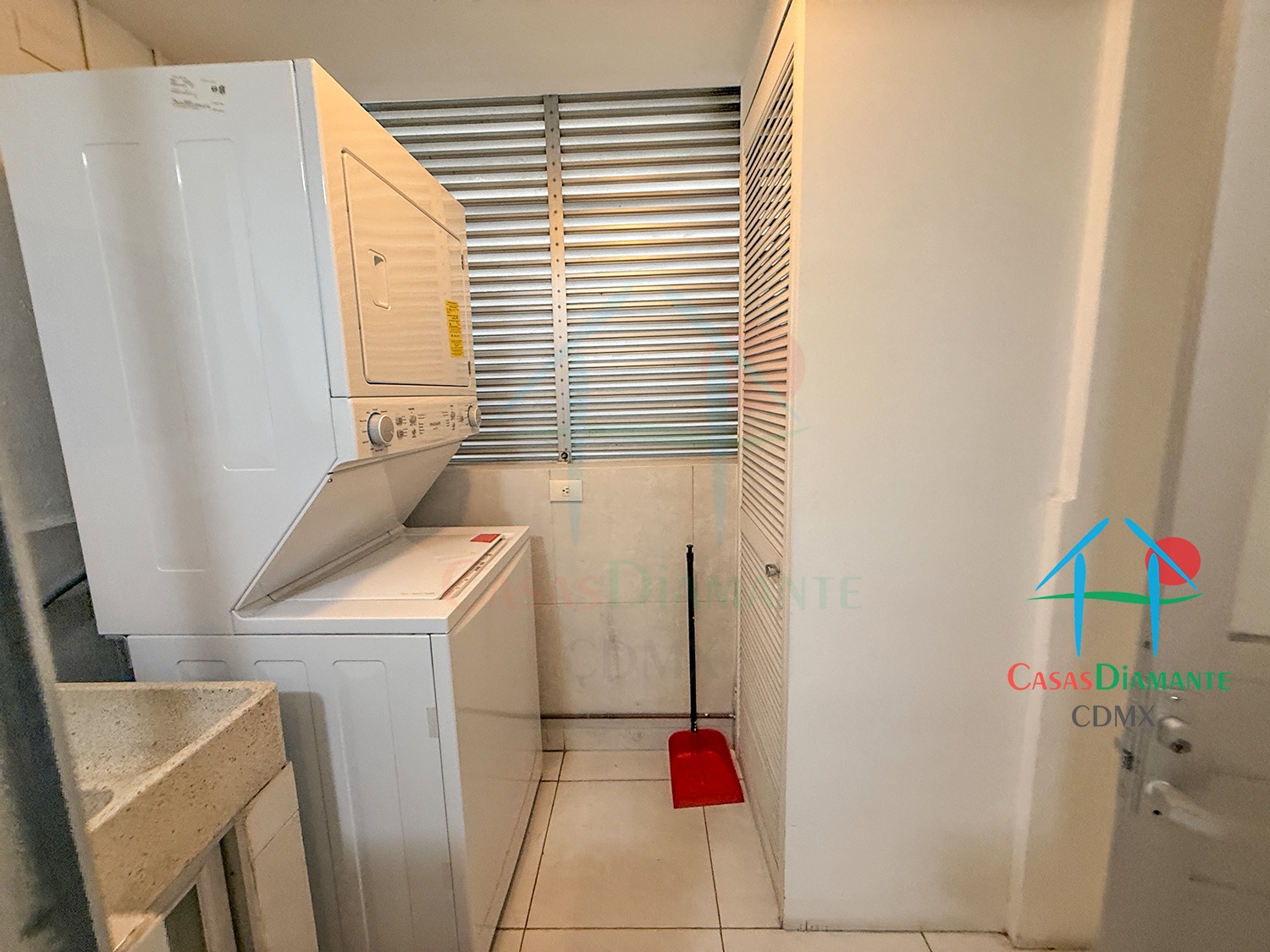 Polanco Tres Picos Rojo - Lavandería 2